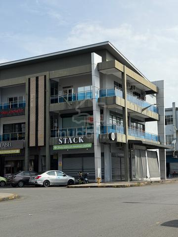 Kubota Sentral Corner Lot 1st Floor 1