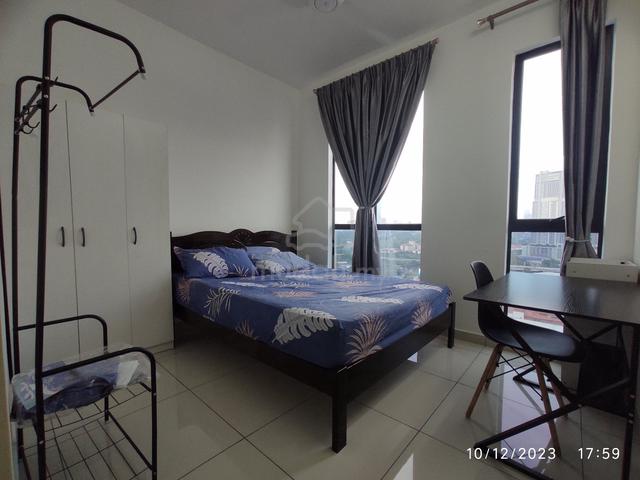 Furnished Female Middle Room Near MRT/LRT Station at Damai Residence 1