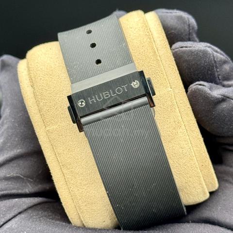 Hublot Classic Fusion Chronograph Black Magic - photo 5 of 5