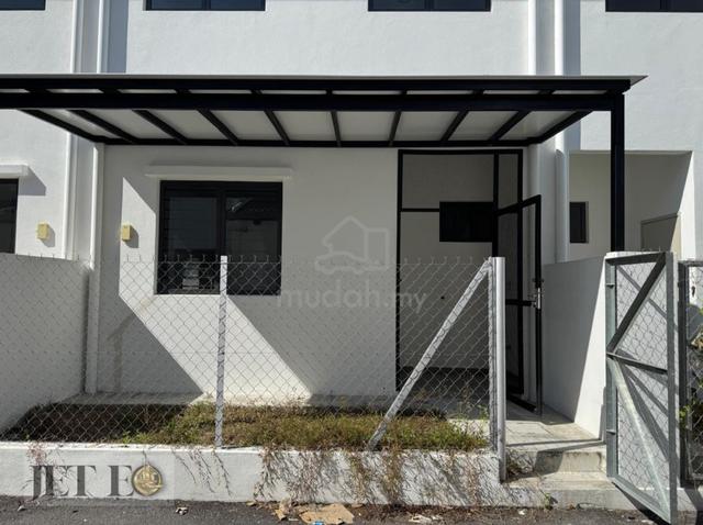 Robin Residence Rimbayu 1