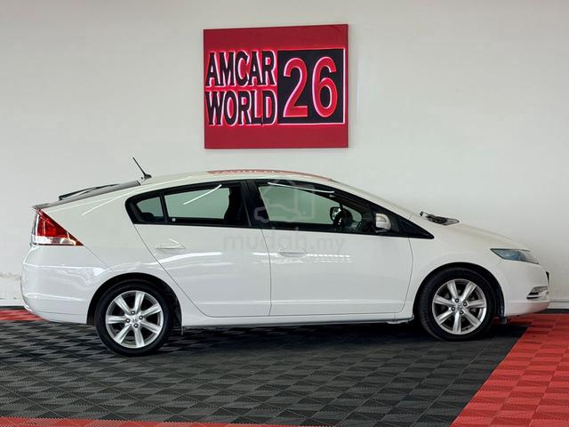 ORI11 Honda INSIGHT 1.3 I-VTEC (HYBRID) ONE OWNER - 4