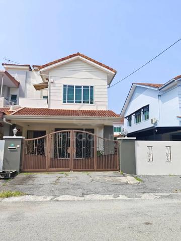 Bandar Cyber Botani 32x70 Inter Corner Fully Furnished NIce House 1