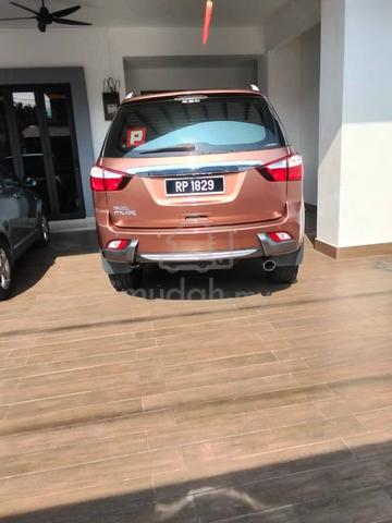 2015 Isuzu MU-X 2.5 4x4 (A) - 2