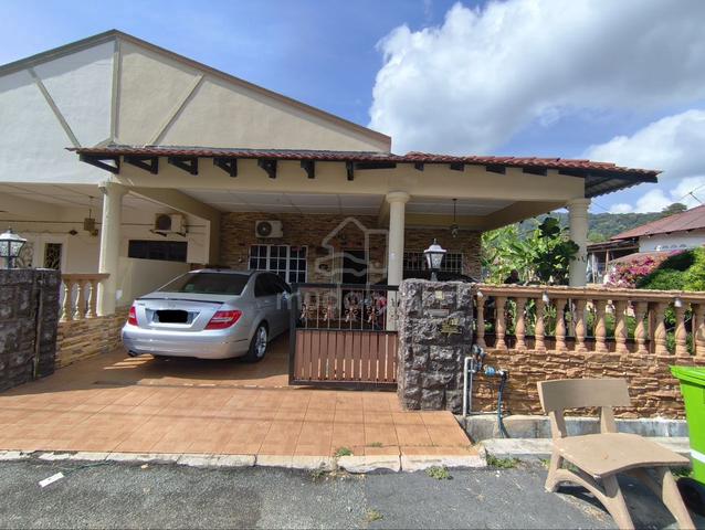 [TANAH LUAS, ENDLOT] Semi-D Extended & Renovated Pelindung, Beserah 1