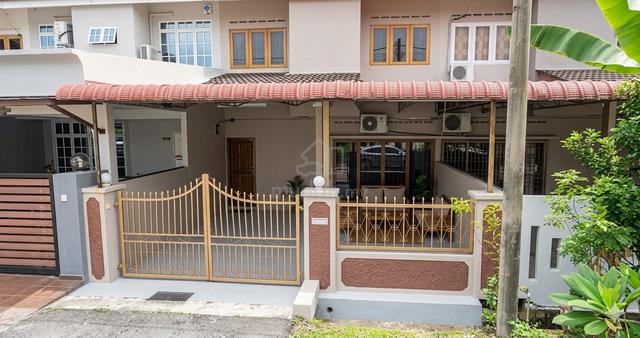 Rumah Besar dan Luas Hot Area Sungai Abong Muar for Sale ! 1