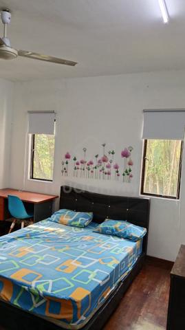 Cyberjaya Master Female Room to Let, Cyber Height Villa 1