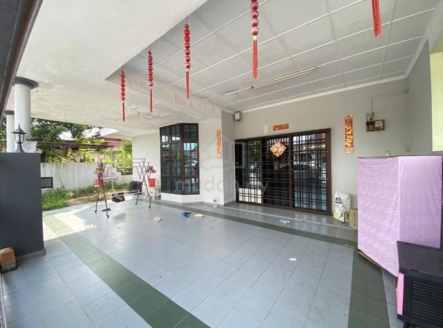 Mentakab teja rimba single semi-d house for rent. 1