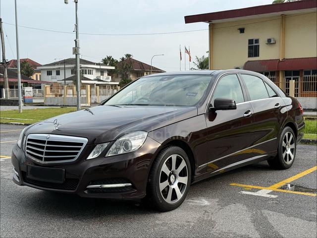 2010 Mercedes Benz E-CLASS 3.0 AVANTGARDE - TIPTOP - 3