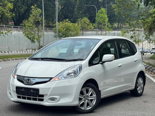 2013 Honda JAZZ 1.3 HYBRID (A) ORI MILEAGE - 2