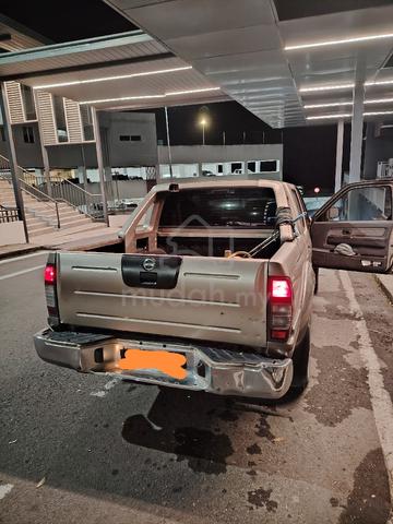 2004 Nissan FRONTIER 2.5 GRANROAD (M) - 2