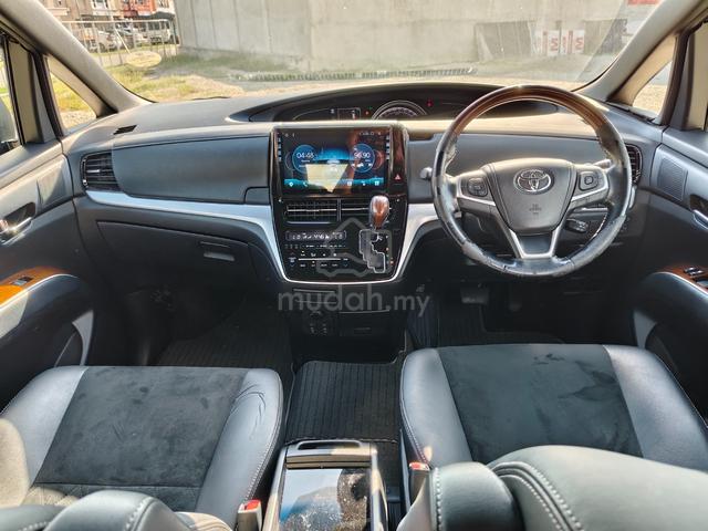 2016 Toyota Estima 2.4 Premium High Spec Like New - 3