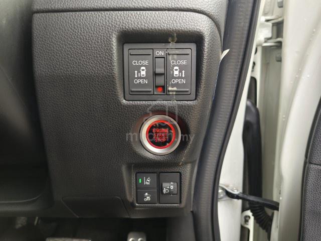 2023 Honda N BOX Custom GL Turbo Honda Sensing - 5