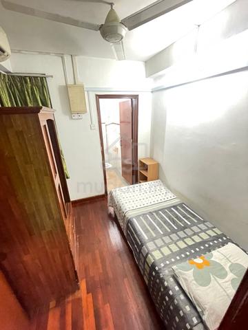 Female Single Room attach bath Mini Master Bistari beside WTC LRT GHKL 1