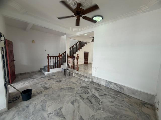 [Renovated] 2 Storey House, Desa 13 Bandar Country Homes, Rawang 1