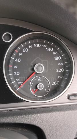 Volkswagen Passat - photo 4 of 4