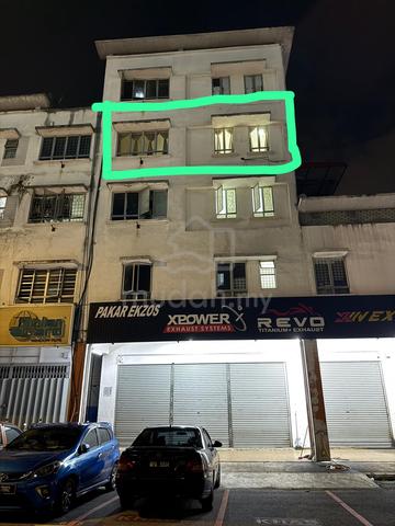 Dataran Otomobil Apartment 1