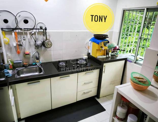 Sri Ivory (Sri Ivori) Apartment 1
