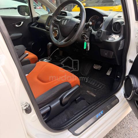 2014 Honda JAZZ 1.5 V MY2014 (A) - 4
