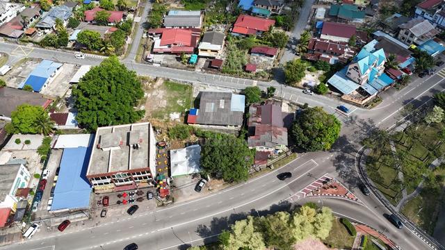 Tanah Lot Bangunan Kg Melayu, Bandar Kluang [Tepi Jalan, 5,844 sqft] 1