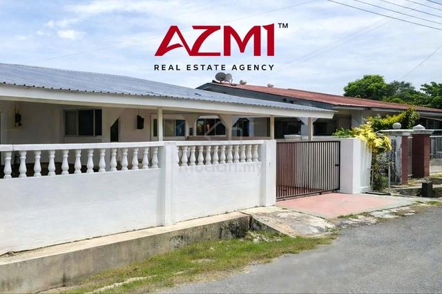 Well Maintained Single Storey Semi Detached at Riam Miri For Sale 1