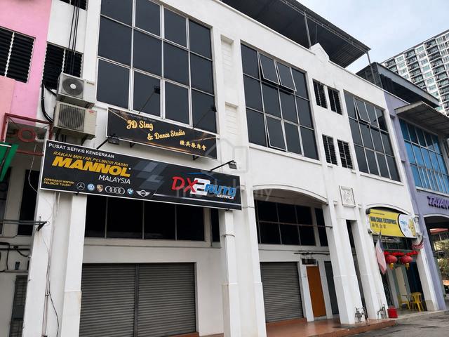 FREEHOLD 3 Side-by-Side Shoplots FACING MAIN ROAD @ Melaka Town 1