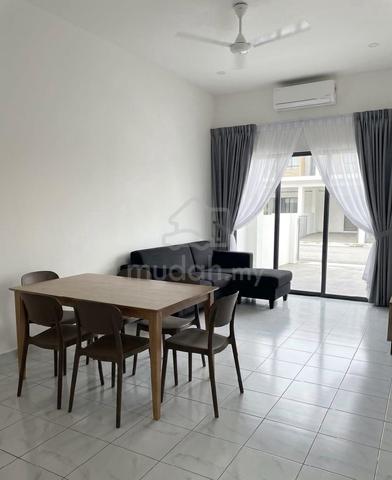 3R2B Rumah Teres Untuk Disewa Dis 2026 (AC + WiFi + Washing + Fridge) 1