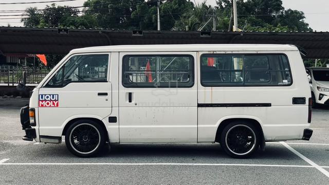 Toyota HIACE LH61 (M) - 5