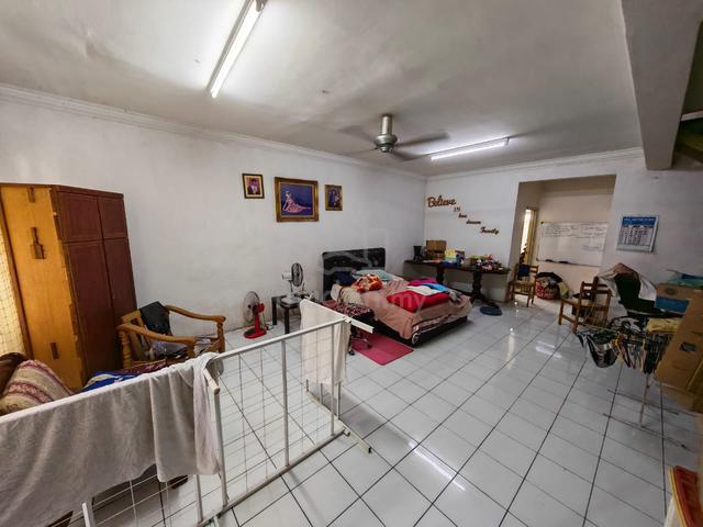 TAMAN IMPIAN INDAH Landed Terrace House Face Padang More Extra Parking 1