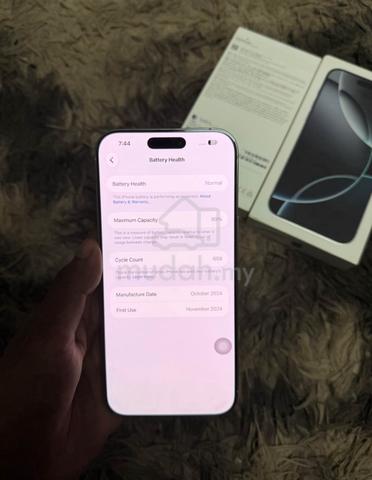 Apple iPhone 16 Pro Max 256 GB - photo 2 of 6