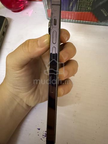 iphone 14 pro deep purple - photo 2 of 6