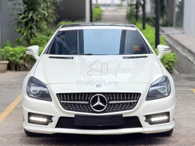Mercedes Benz SLK250 AMG HardTop GlassRoof LowMile - 2