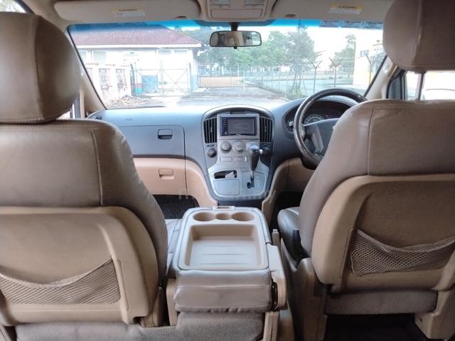2010 Hyundai GRAND STAREX 2.5 CRDi VGT (A) - 4
