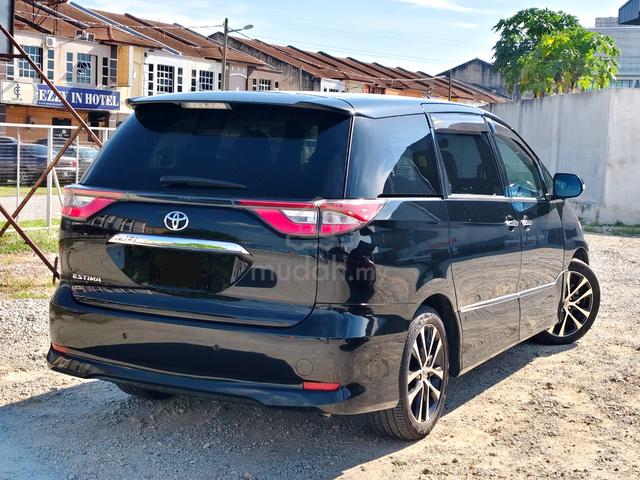 2016 Toyota Estima 2.4 Premium High Spec Like New - 2
