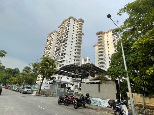 Vista Condominium 1