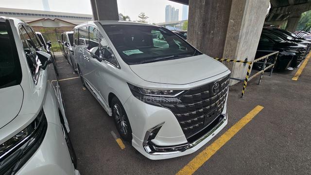 2024 Toyota Alphard 2.5 Z 1300km 5A GRADE - 2