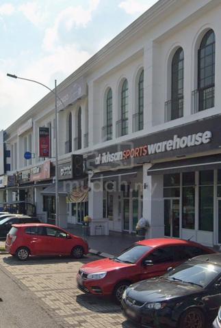 1st floor office whitten eco majestic semenyih selangor 1