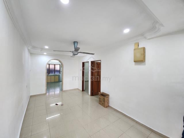 Taman Universiti Single Storey House 1