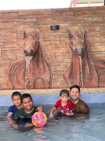 Carousel Image