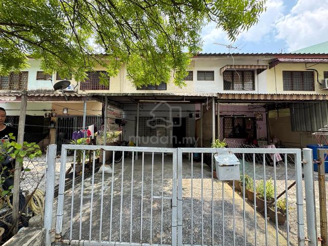 Double storey terrace Taman Sri Muda Seksyen 25 Shah alam 1