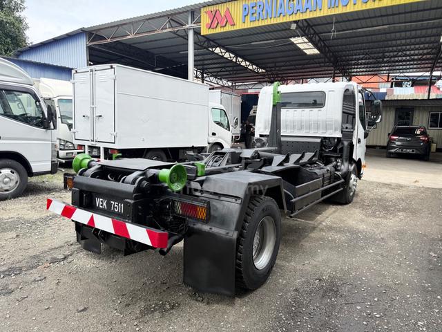 Hino XZU720R 3 Ton 14 Kaki Green Concern Arm Roll - photo 2 of 6