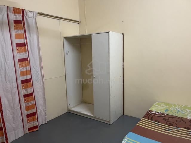 Room For Rent 1