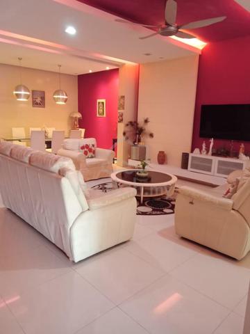 Bandar Nusaputra, Puchong ample parking double story for sale 1