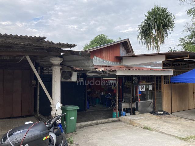 Tanah Lot kedai pekan meru klang 1