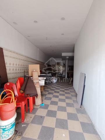 2 storey terrace Fettes Park Tanjung Tokong suitable for office use 1