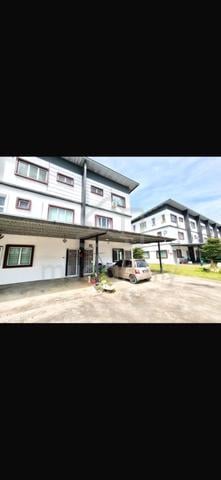 Wassion Avenue Townhouse FOR SALE 1