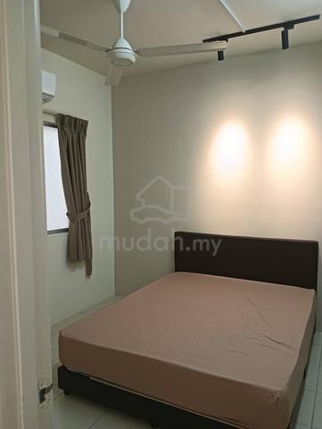 Fully Furnished Queen Bedroom Available for Rent at Platinum Lake PV12 1