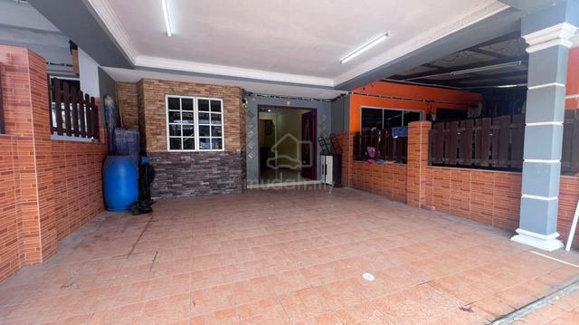 Double Storey Terrace Taman Sri Haneco, Semenyih, Selangor 1