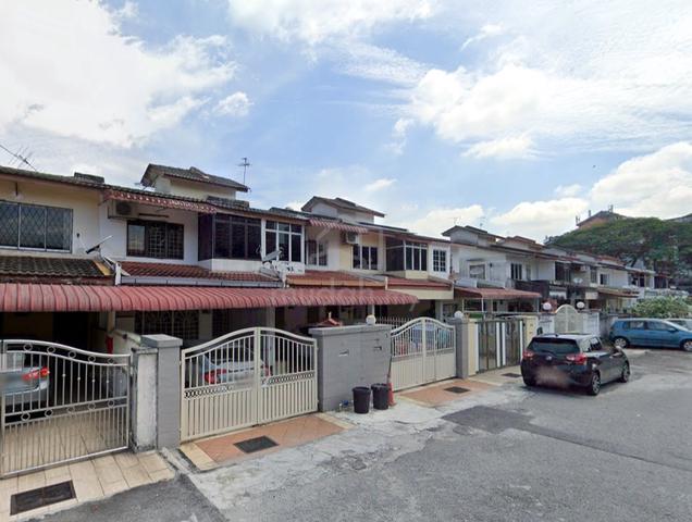 Kuchai lama oug happy garden KL 16x60 double storey house 1
