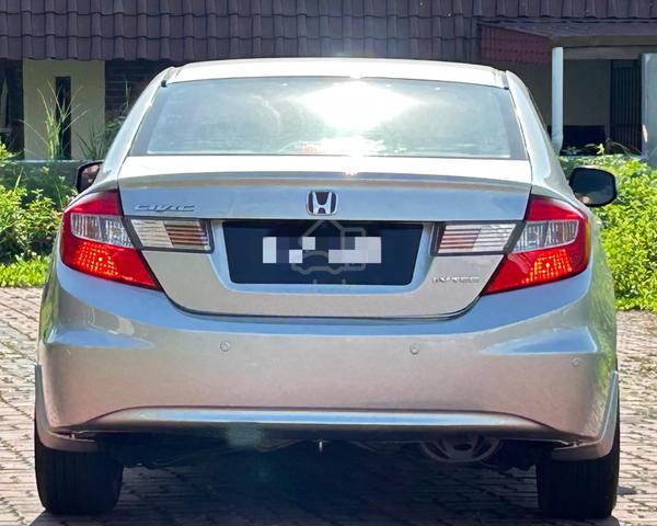 2014 Honda CIVIC 1.8 S (A) - 4