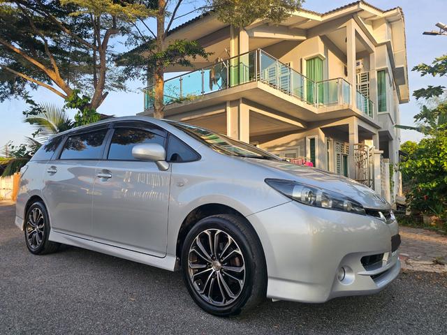 2011 Toyota WISH 1.8 S (A) - 1